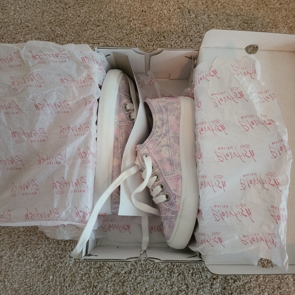 ♥️NWT♥️ MALIBU BLOWFISH GIRLS SNEAKERS - Picture 9 of 10